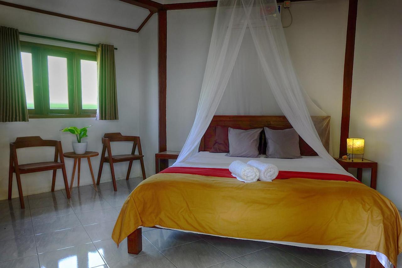 Ayu Hotel Karimunjawa Exterior foto